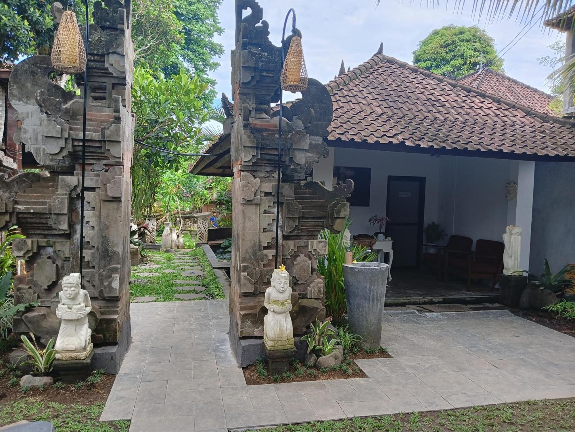 ホテル Liyer Spirit House ウブド エクステリア 写真