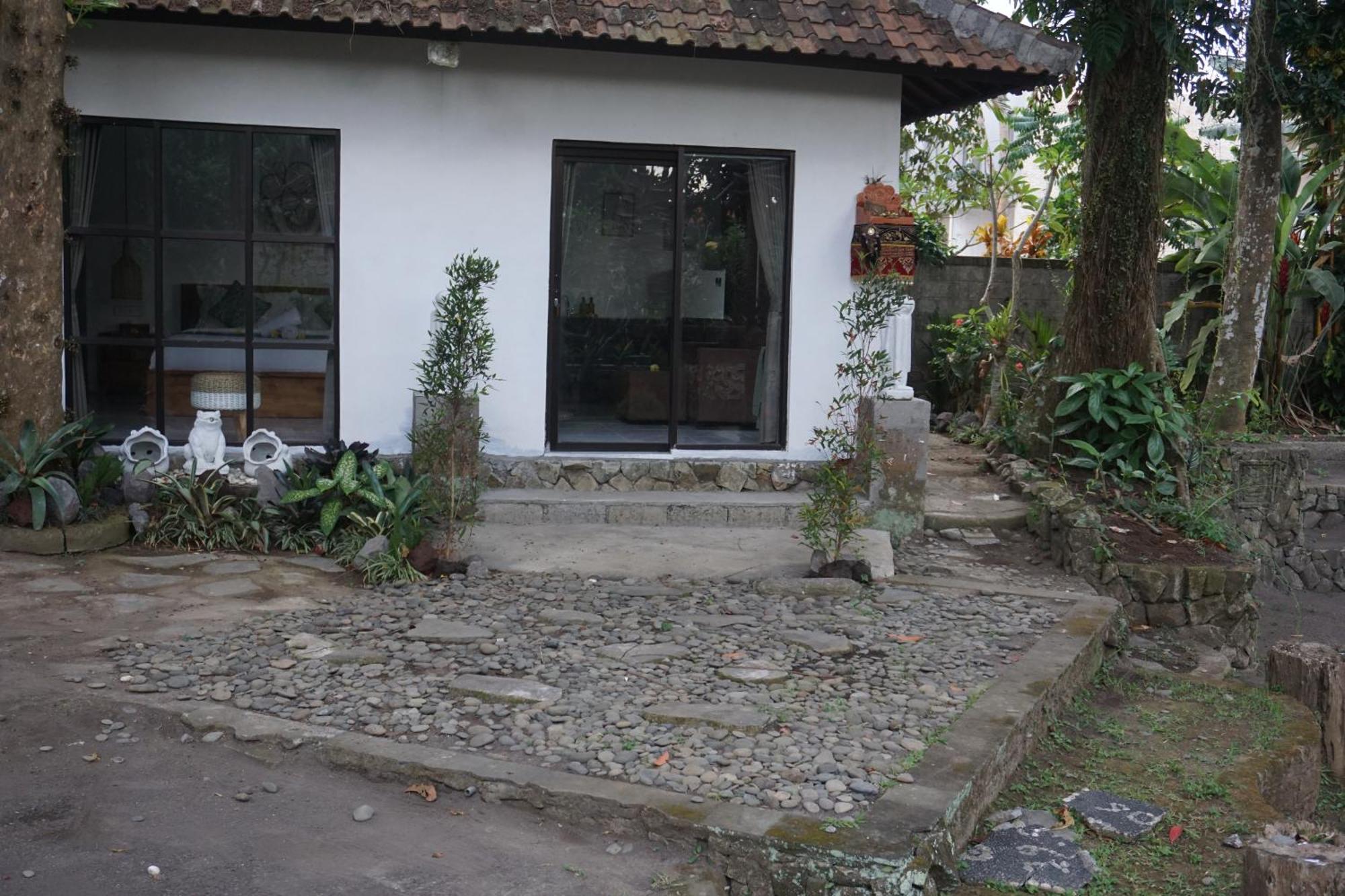 ホテル Liyer Spirit House ウブド エクステリア 写真