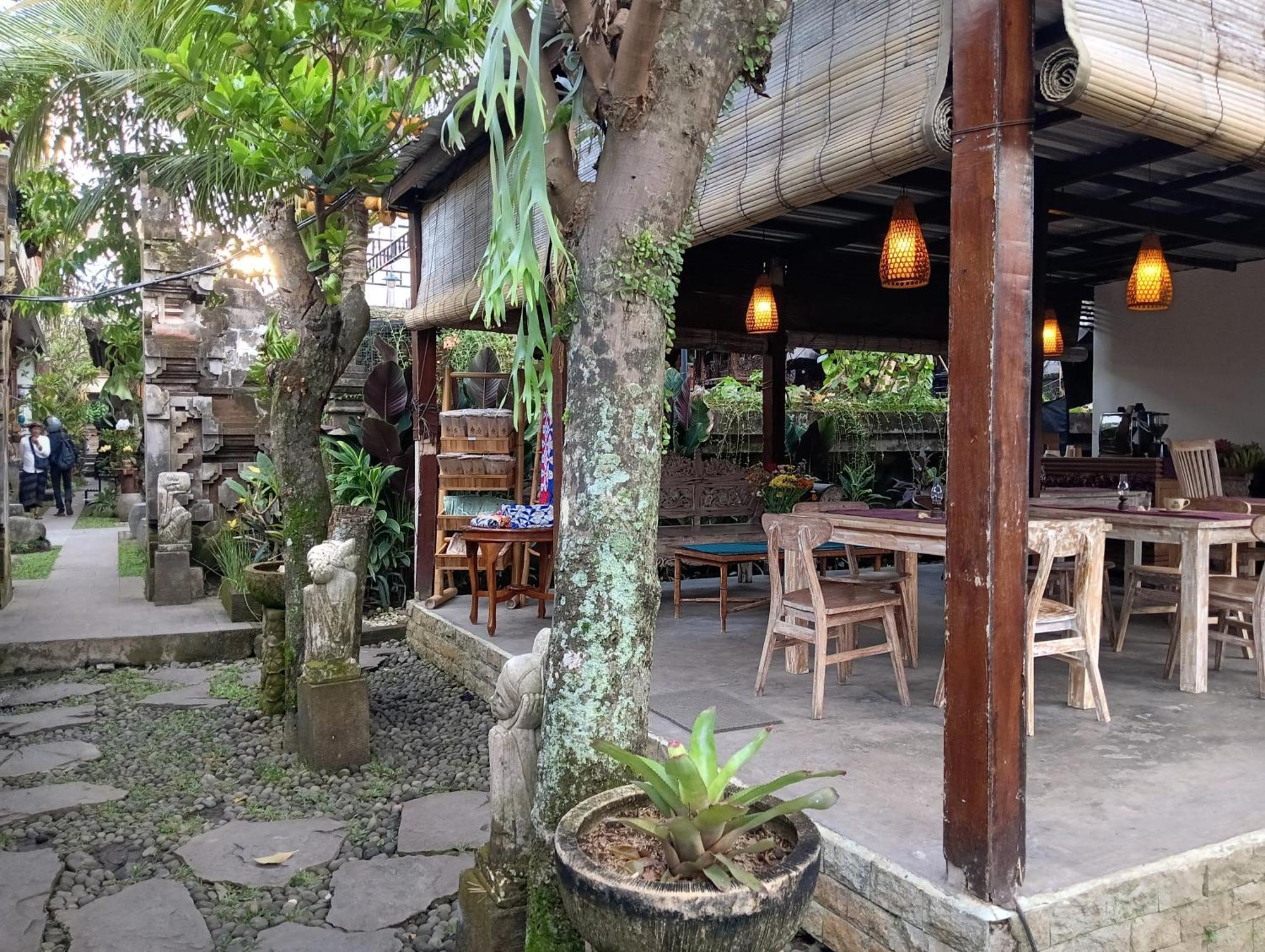 ホテル Liyer Spirit House ウブド エクステリア 写真
