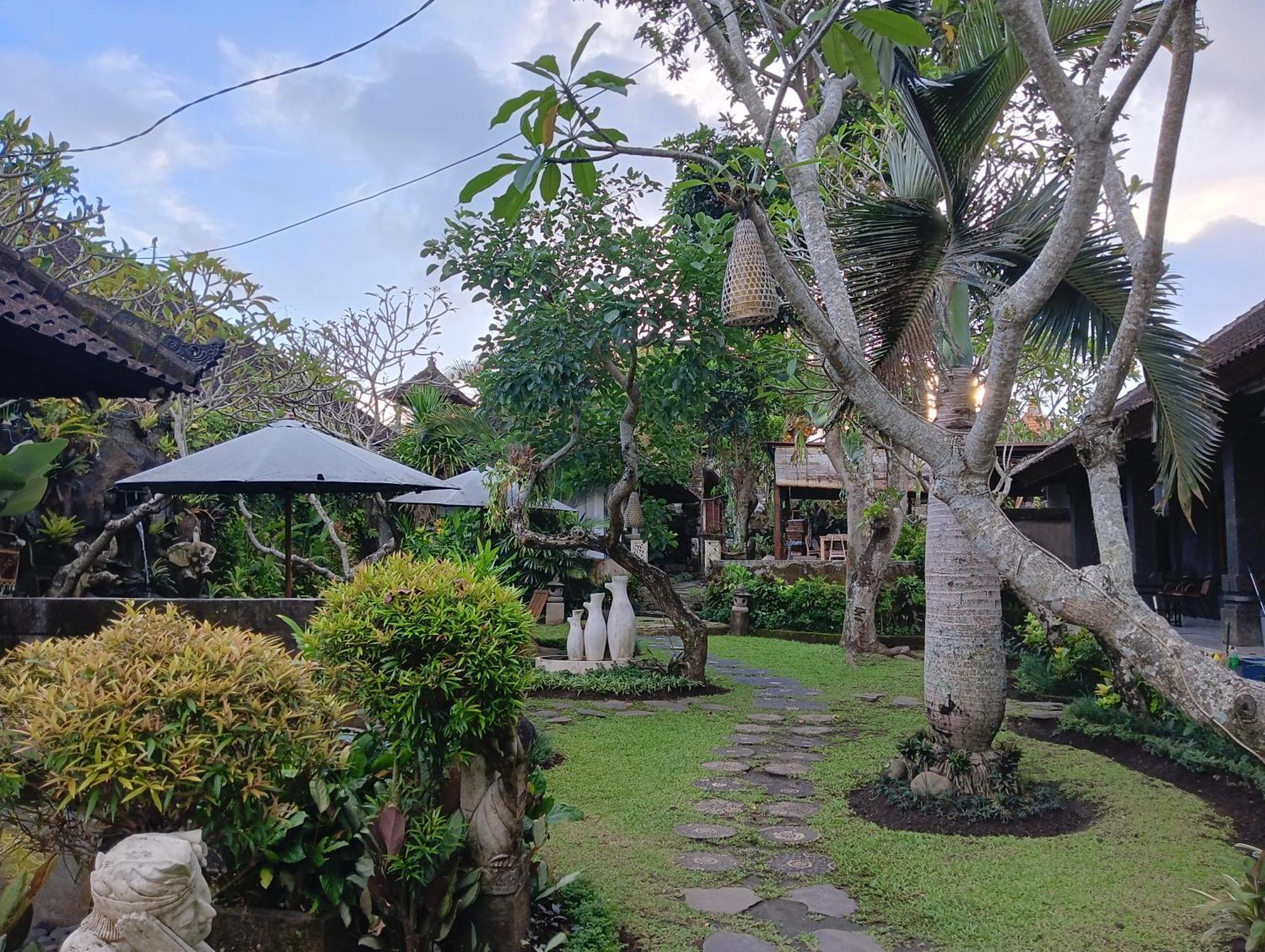 ホテル Liyer Spirit House ウブド エクステリア 写真