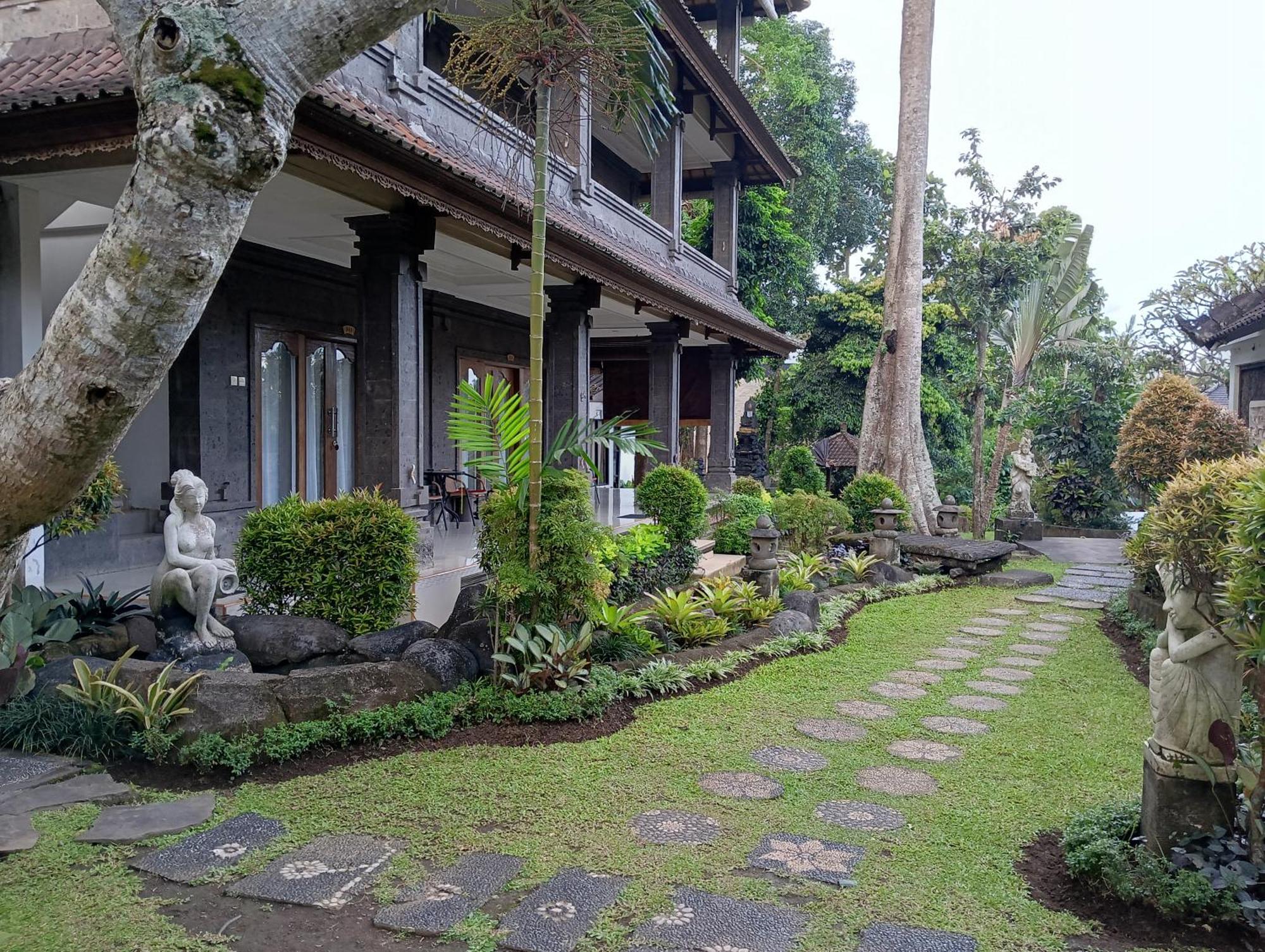 ホテル Liyer Spirit House ウブド エクステリア 写真
